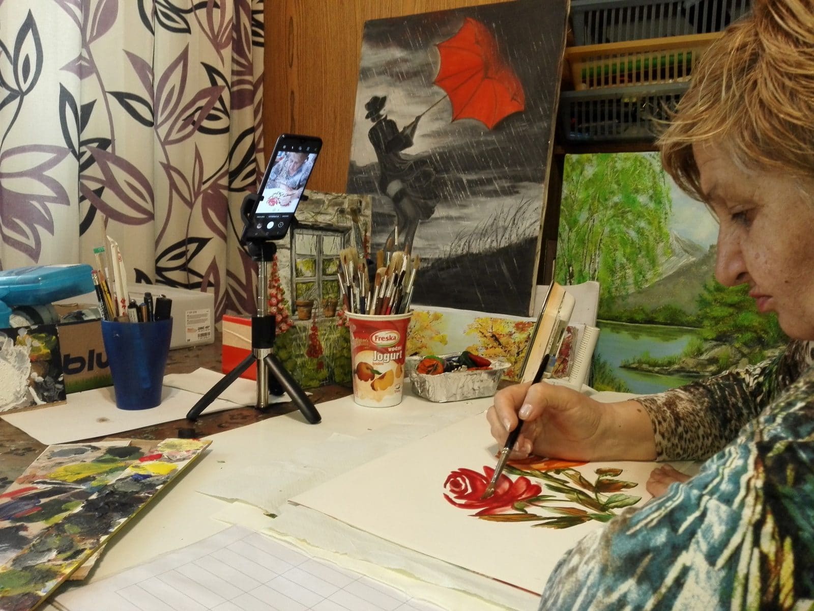 Online Art Keeps Bosnia’s Isolated Seniors Connected in Pandemic