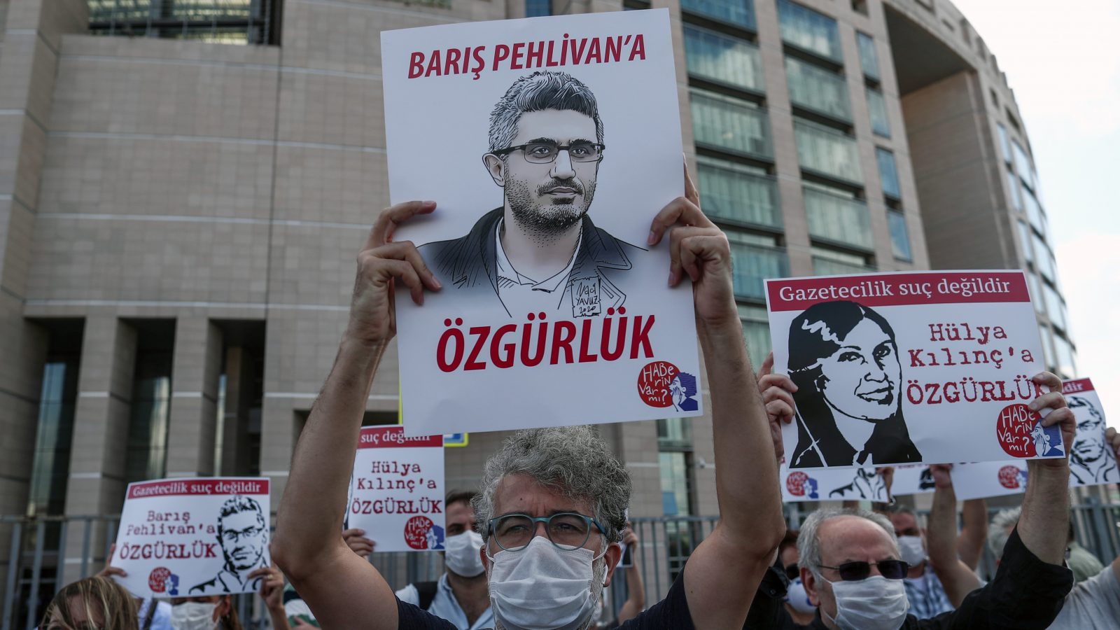 Turkish Journalists Accused of Revealing Intelligence Agent Walk Free