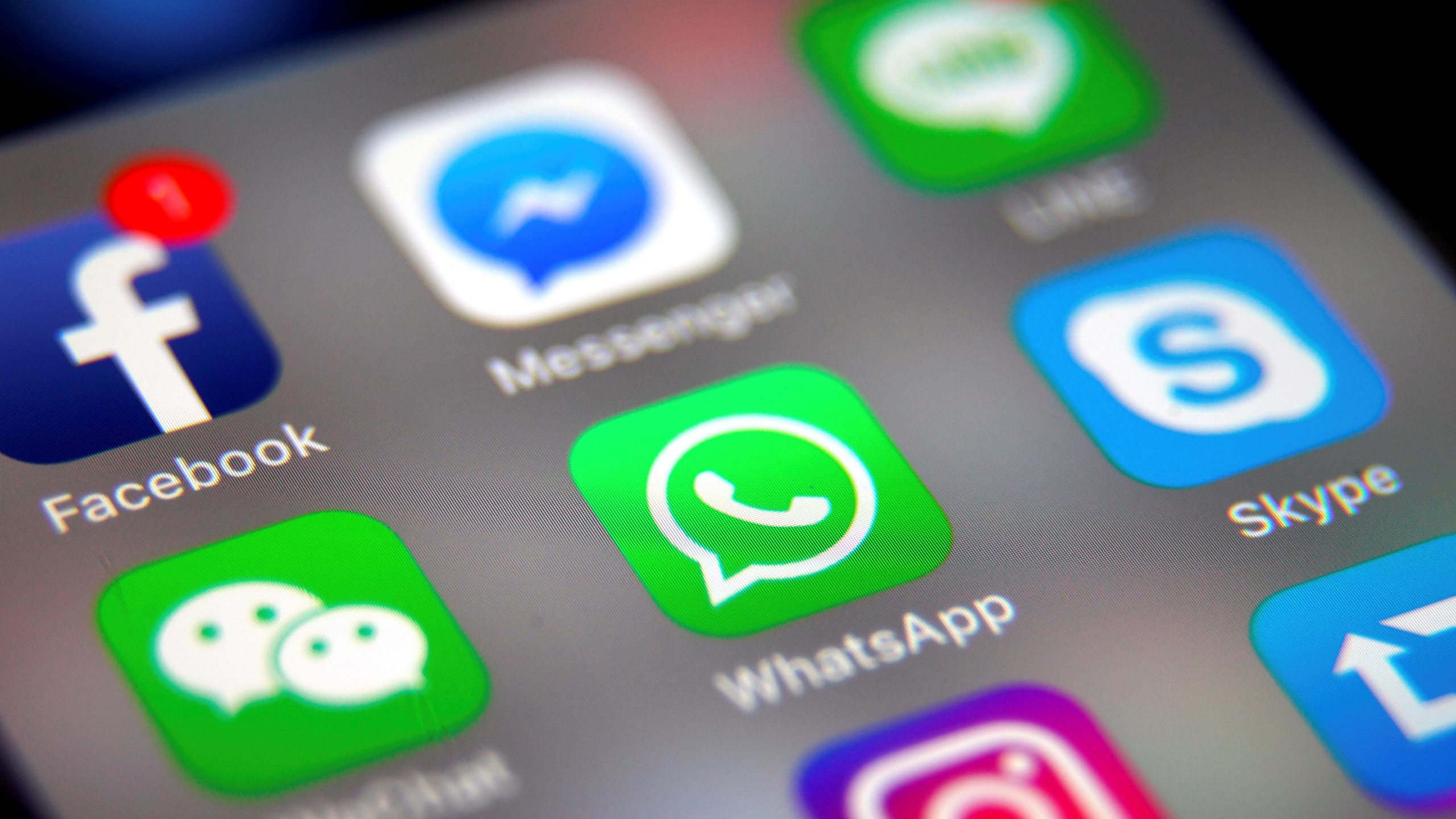 Turkey Investigates Facebook, WhatsApp Over New Privacy Agreement