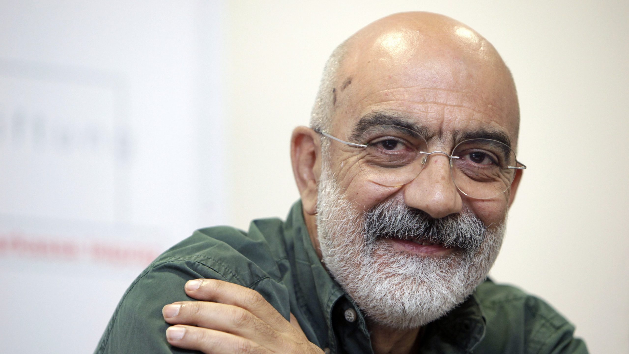Turkish Court Releases Jailed Journalist and Writer Ahmet Altan