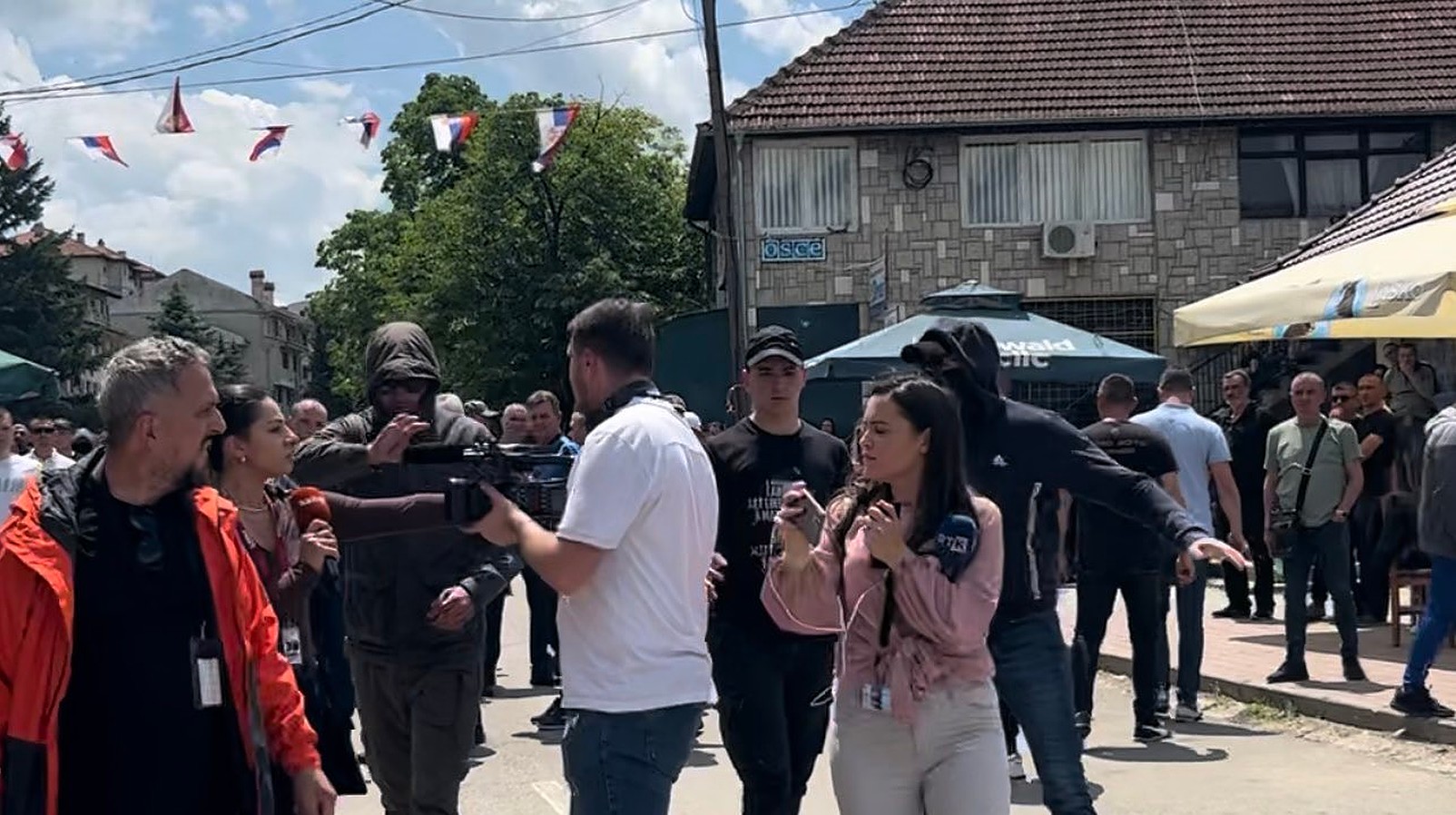 Kosovo Journalists Left Unprotected in Violent Protests in North