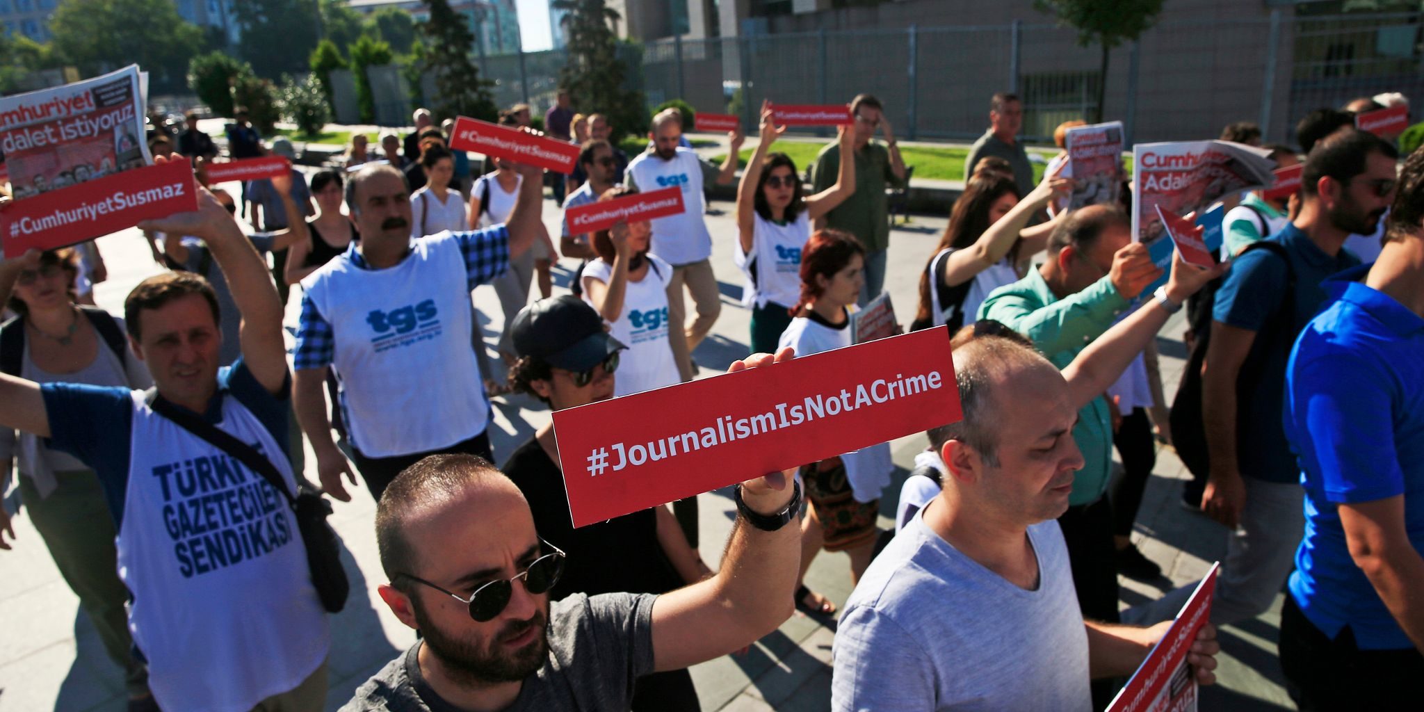 Turkish Journalists’ Detention for Reporting Judicial Couple’s Transfer Condemned