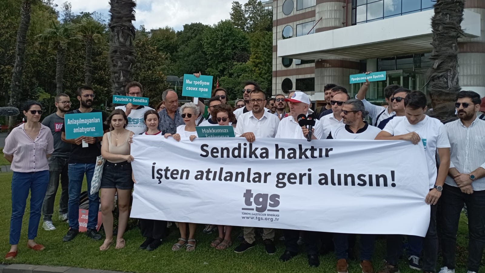 Sputnik Turkey Fires Unionised Journalists Who Sought Better Pay